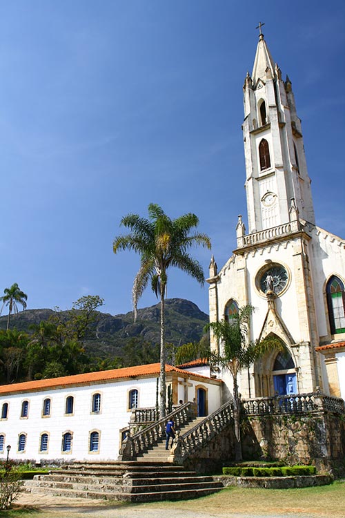 Santa Bárbara e Parque Natural do Caraça